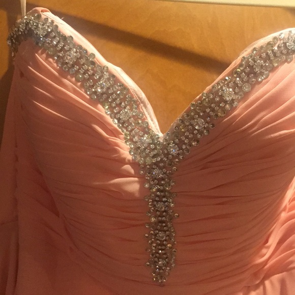 Never worn peach/pink bridesmaid dress - Picture 2 of 5